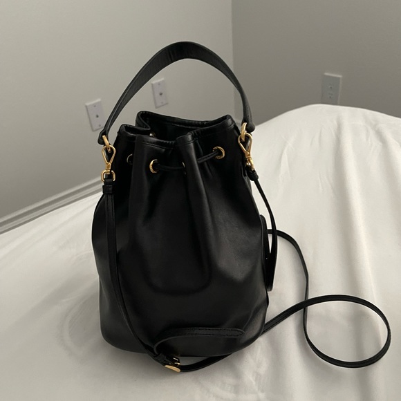 Authentic Prada leather bucket bag - Picture 4 of 5